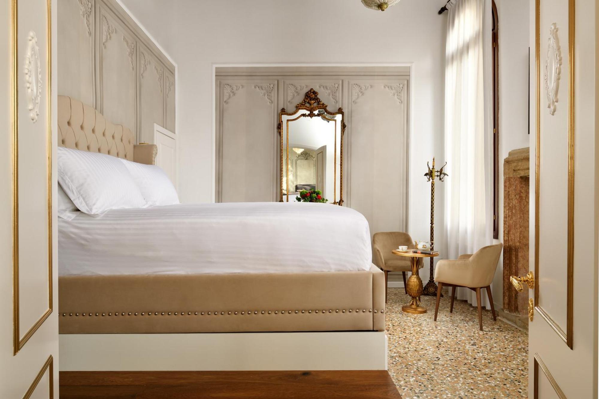 Swan Dolcevita Prestige Stay - Canal View & Exclusive Experience Венеція Екстер'єр фото