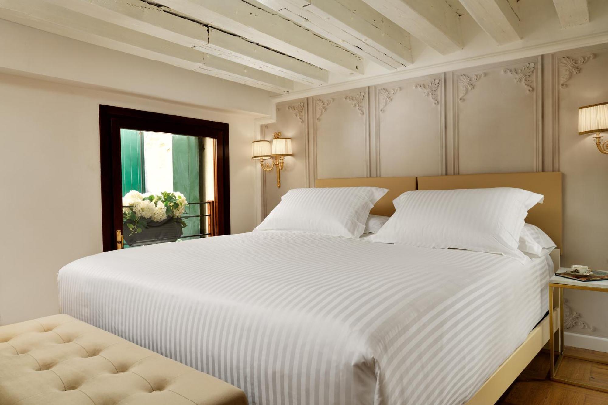 Swan Dolcevita Prestige Stay - Canal View & Exclusive Experience Венеція Екстер'єр фото